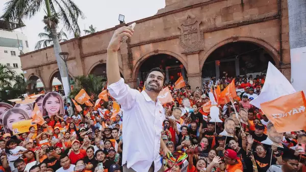 La canción de Máynez cambia de letra para llamar al voto ante polémica por declinación