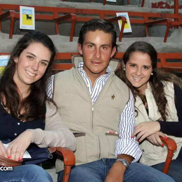 Daniela Álvarez, José Julián Gutiérrez y Cecilia Rivero