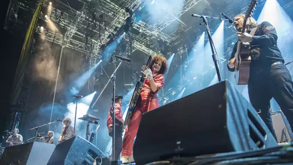 Arcade Fire.