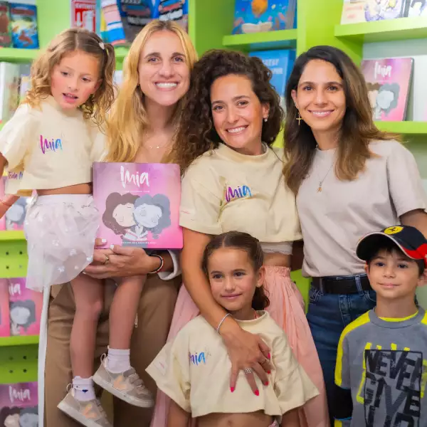 PRESENTACIÓN LIBRO MÍA