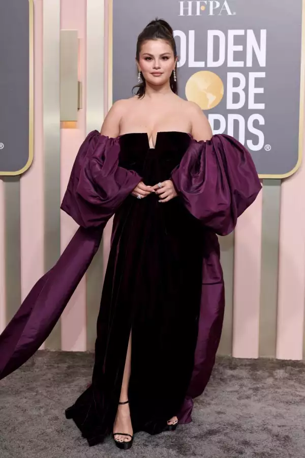 Selena Gomez responde a haters que la atacan por subir de peso