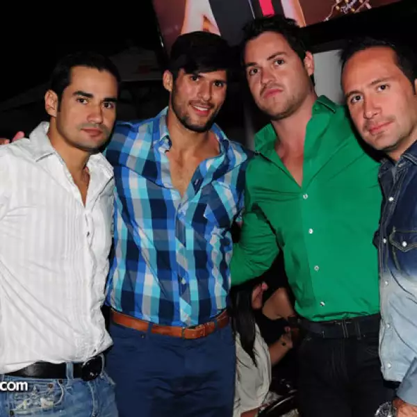 Gustavo de la Torre, Andrés García, Horacio Barba y Carlos García