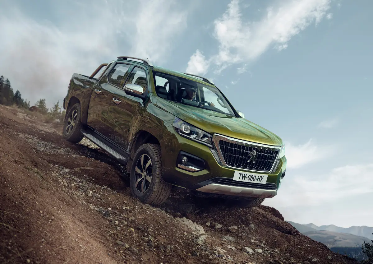 PEUGEOT_LANDTREK_2011PJ010.jpg