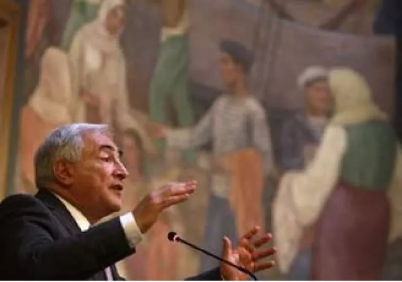 Dominique Strauss Kahn dijo que una enseñanza de la crisis es que para afrontar desafíos globales se requieren respuestas globales. (Foto: Reuters)