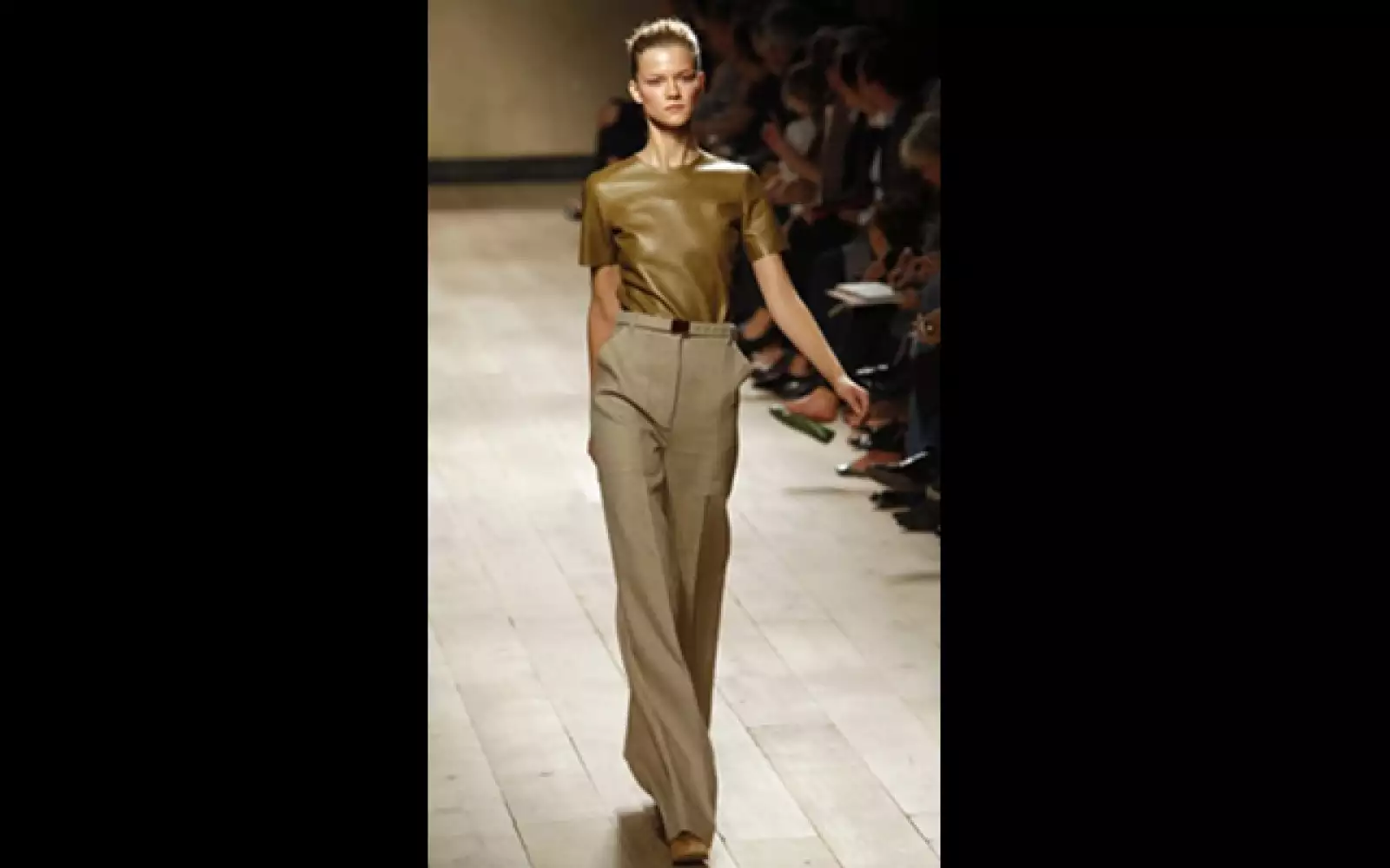 Una colección con un mood súper juvenil diseñada por Phoebe Philo.