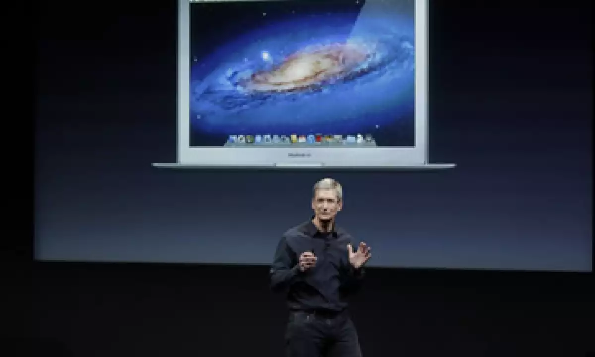 Tim Cook era el director operativo de Apple antes de suceder a Steve Jobs. (Foto: AP)