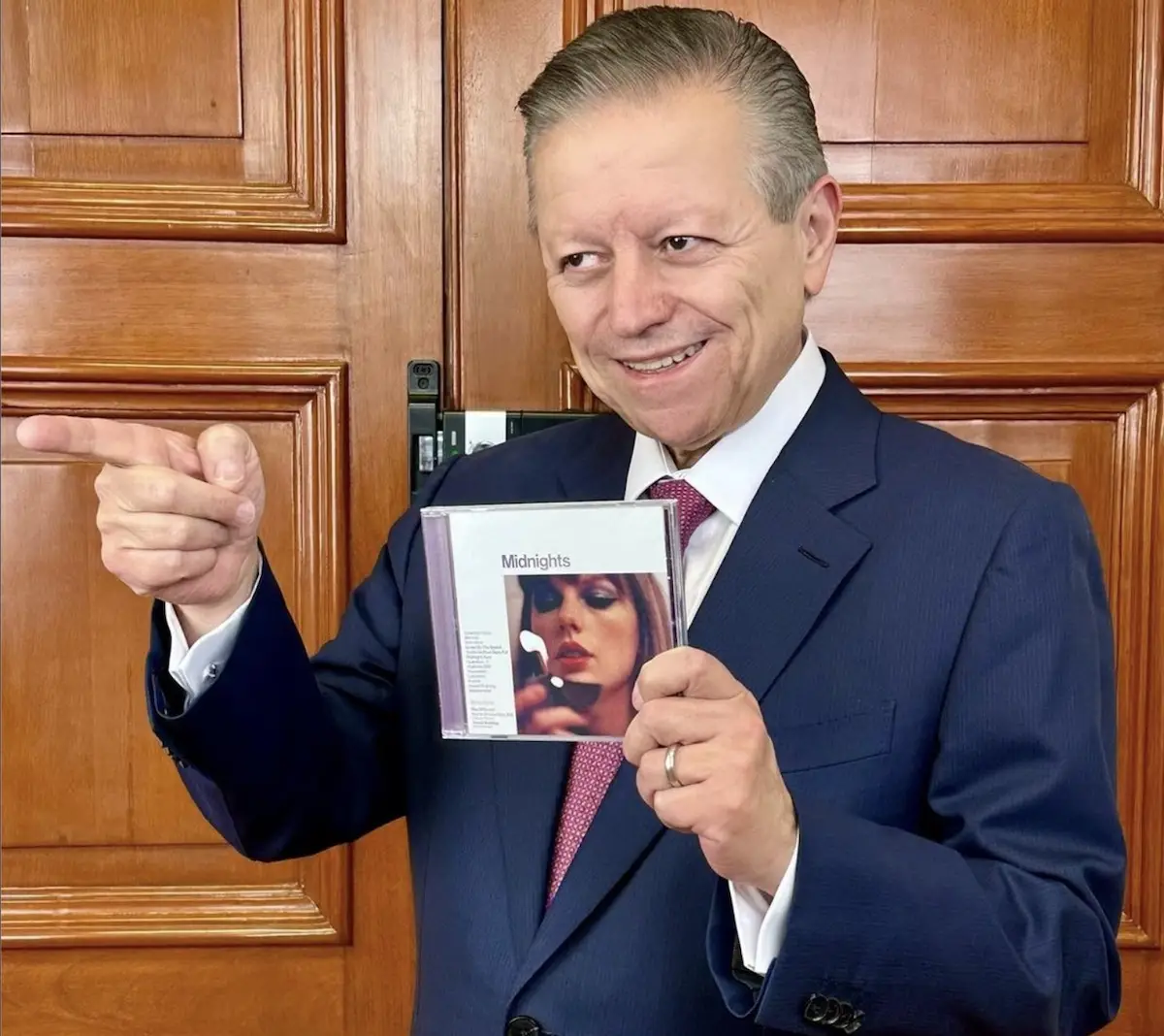 ARTURO-SALDIVAR.jpg