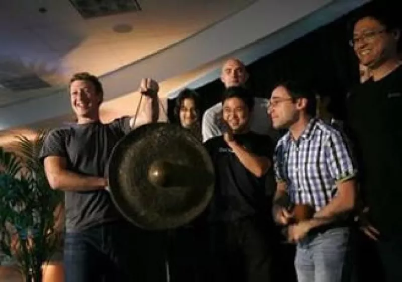 â€œ¿Cómo puedes decir que conectas al mundo si dejas fuera a 1,600 millones de personas?â€, dijo Zuckerberg en referencia a China. (Foto: Reuters)