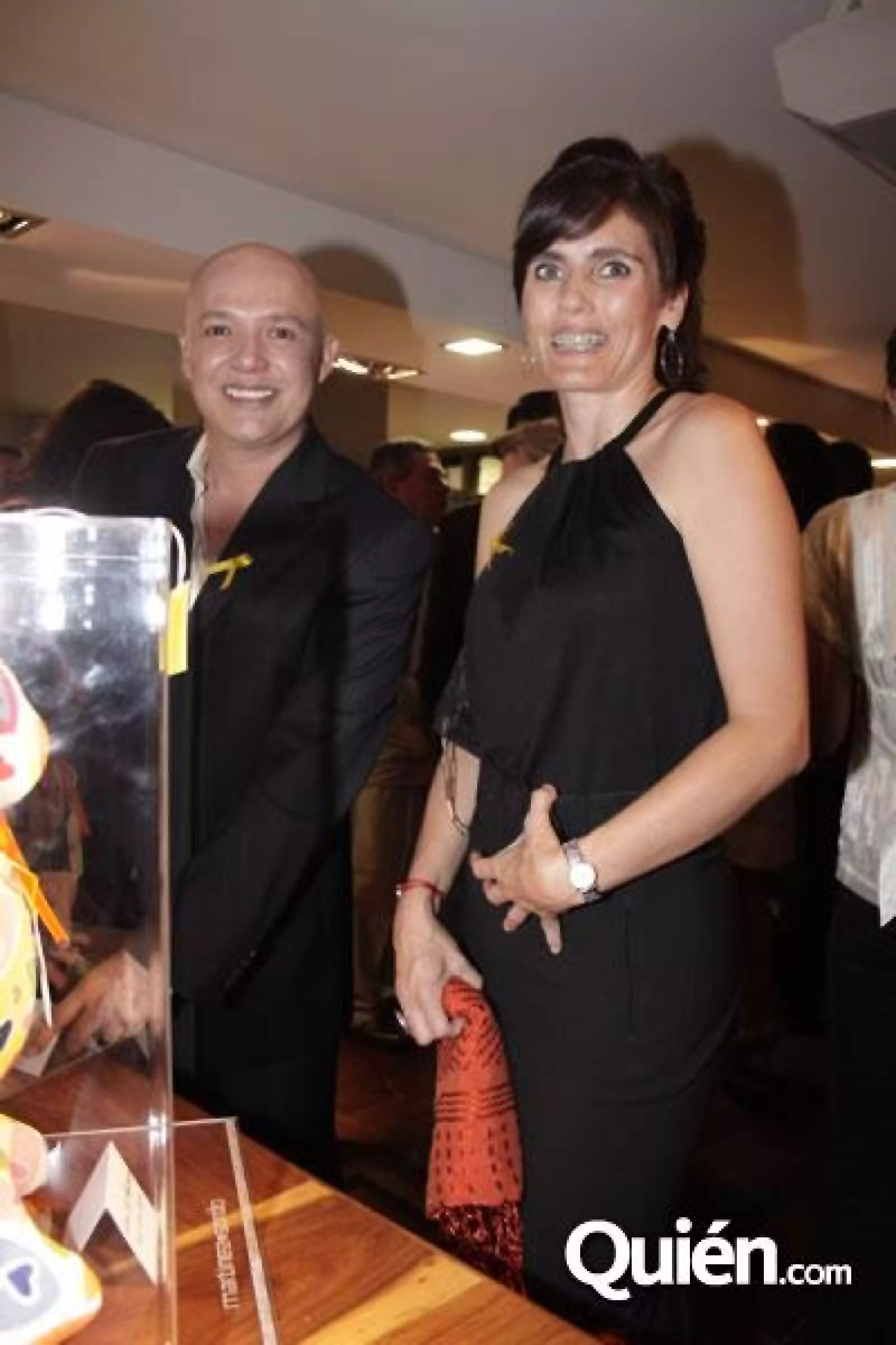 Subasta del Oso Fredo a beneficio de la Fundación Luz de Vida de niños con cáncer.