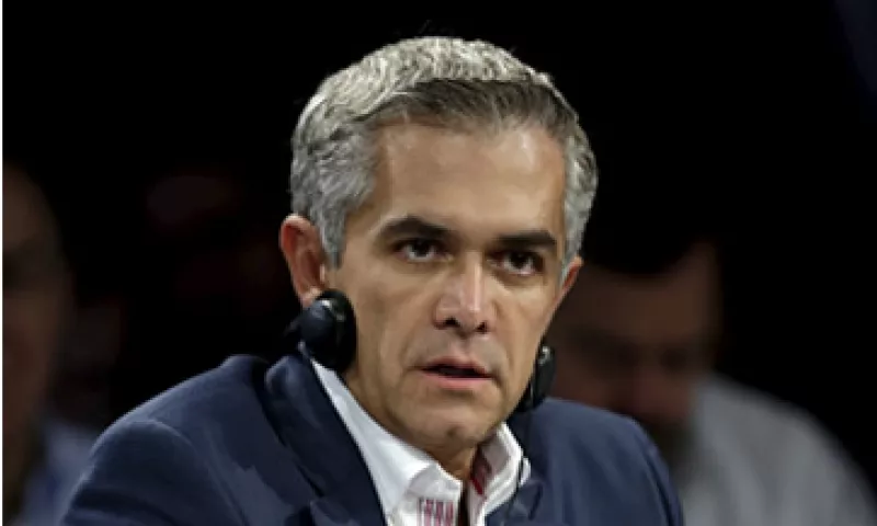 Mancera presumió que el número de trámites se redujo en la ciudad gracias a la tecnhología. (Foto: Reuters)
