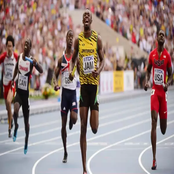 Usain Bolt celebra tras ganar el oro en 4x400