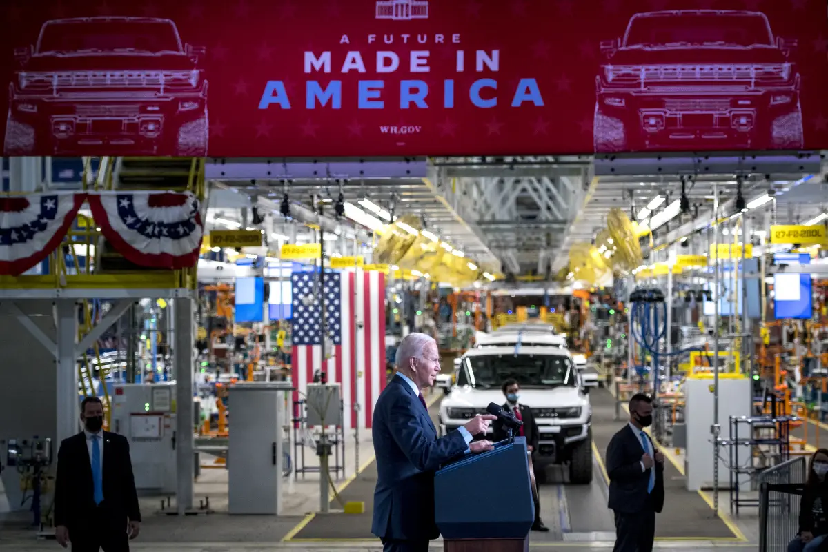 Joe Biden y GM