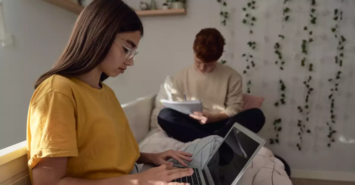 Google dará cursos gratis de IA y ciberseguridad en marzo... pero solo a estas carreras