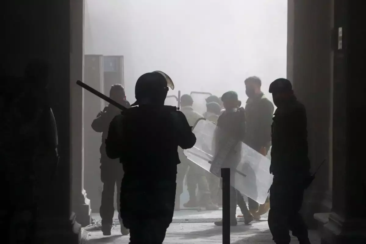 puerta-palacio-nacional-