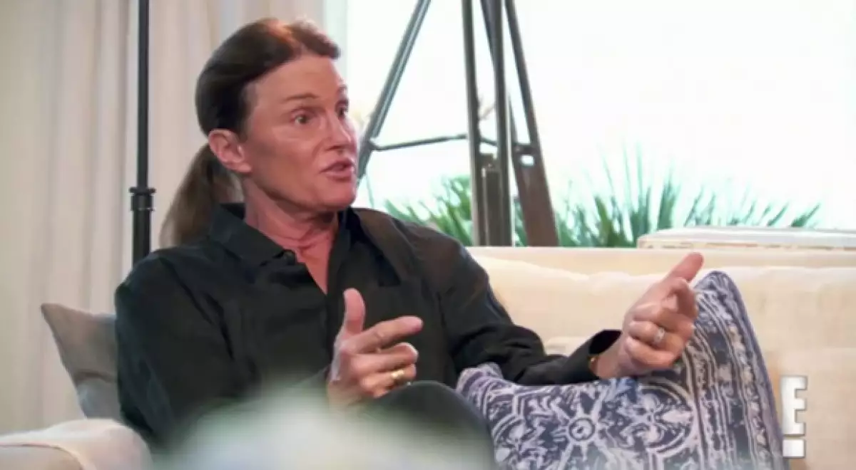 La fecha de la operación de su cambio de sexo y si le gustan los hombres o las mujeres fueron algunos de los temas que se trataron en esta segunda entrega.