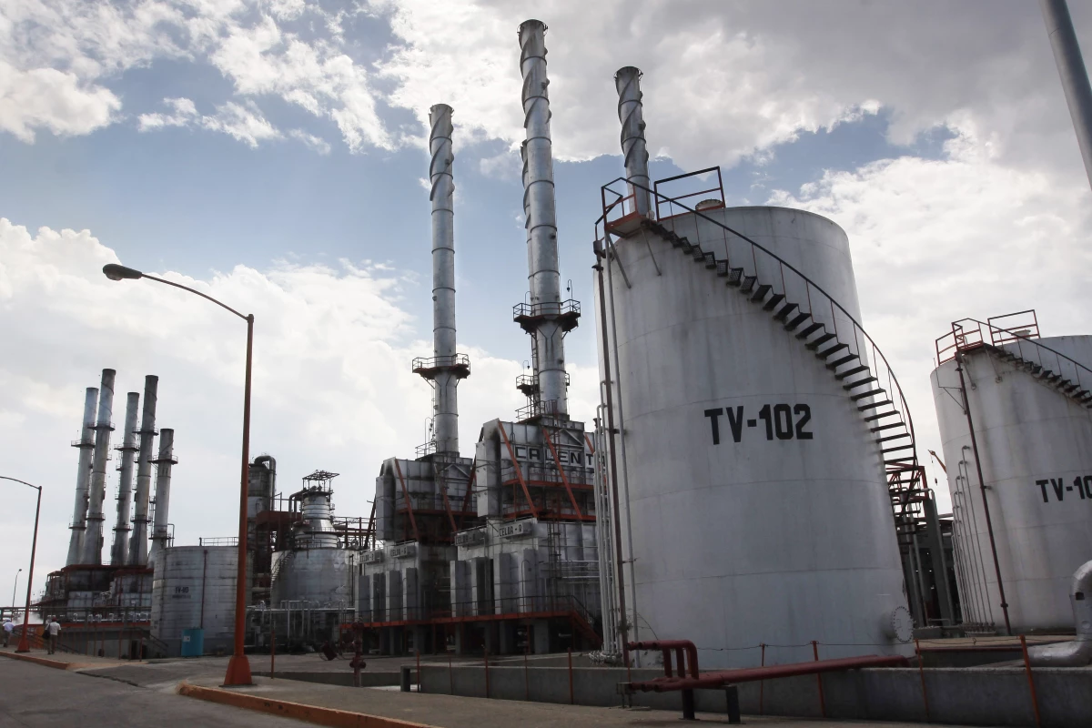 Las refinerías esperan verse beneficiadas en las vacaciones de verano.