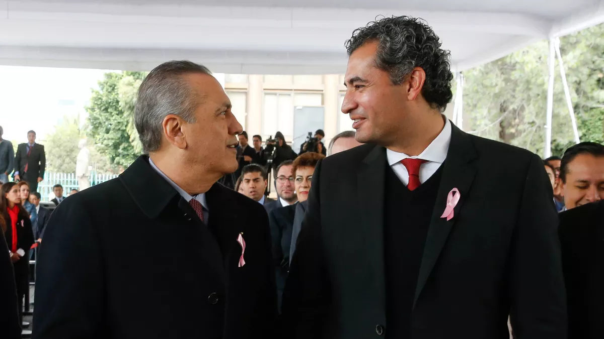 Tras la renuncia de Manlio Fabio Beltrones del PRI, Enrique Ochoa tomará su lugar. 