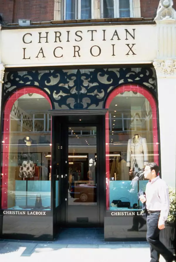 VARIOUS SHOPS LONDON, BRITAIN - 1998