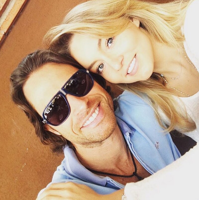 La pareja de actores se ha consolidado y ya tienen un año de relación.