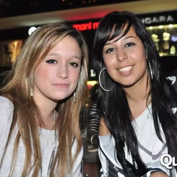 Desfile en la Plaza 401