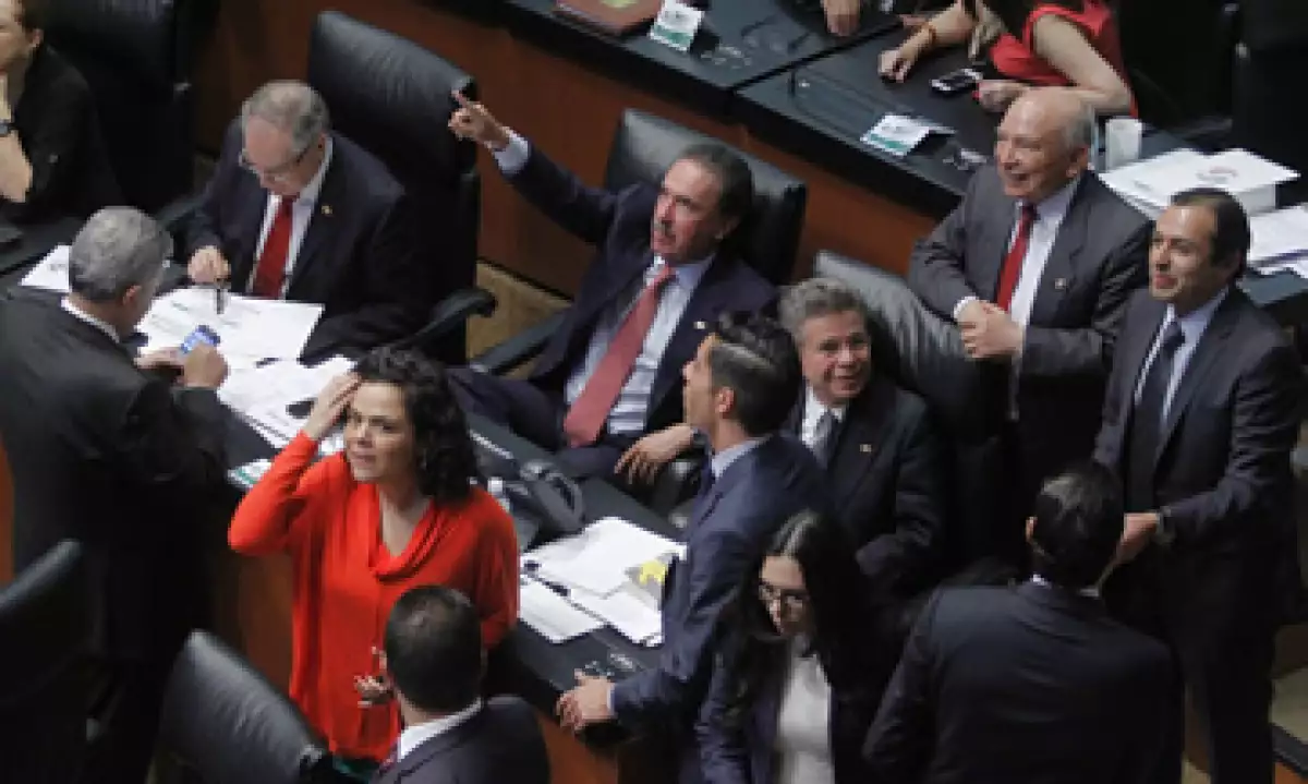 Las leyes que se discuten este martes en el Senado incluyen lo que las empresas tendrán que pagar por explotar hidrocarburos. (Foto: Cuartoscuro)
