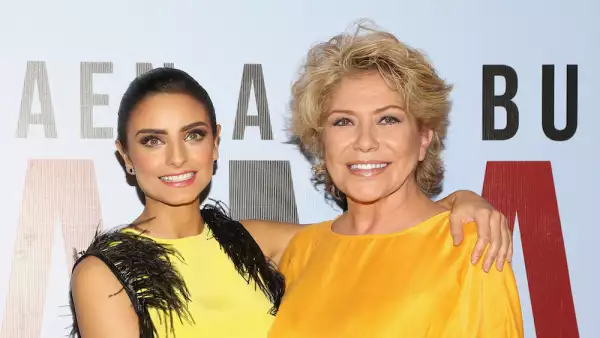 A La Mala" Mexico City Premiere - Red Carpet