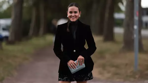 Street Style At Riani Cruise 2023 In Duesseldorf