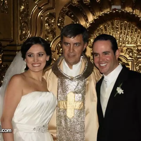 Marcela Zapata,Padre Eduardo Córdoba Bautista y Alan Ávila