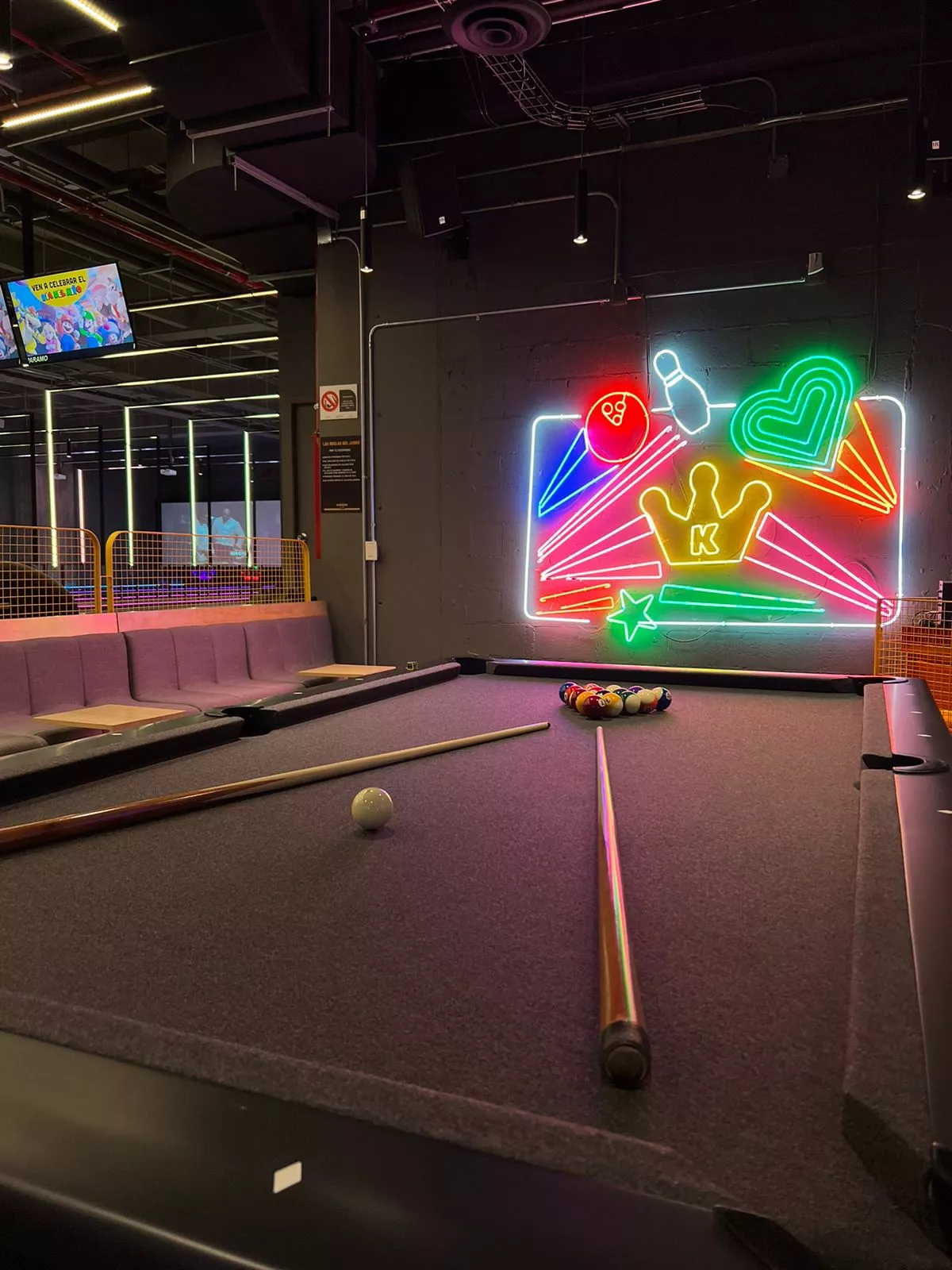 Mesa de billar en Kingpin Social