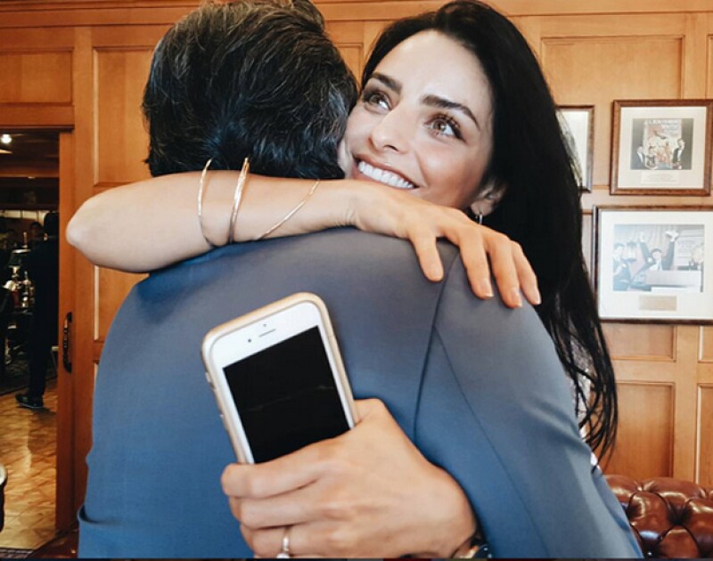 Su papá, Eugenio Derbez, le mandó una tierna felicitación en redes sociales y compartió una foto en la que la abraza.