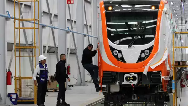 Metro Panti 12