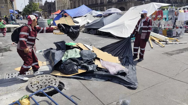 limpieza planton zocalo cnte.jpg