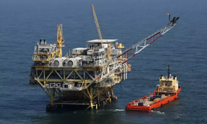 La producción de Pemex se ubica en cerca de 2.55 millones de barriles diarios en promedio.  (Foto: AP)