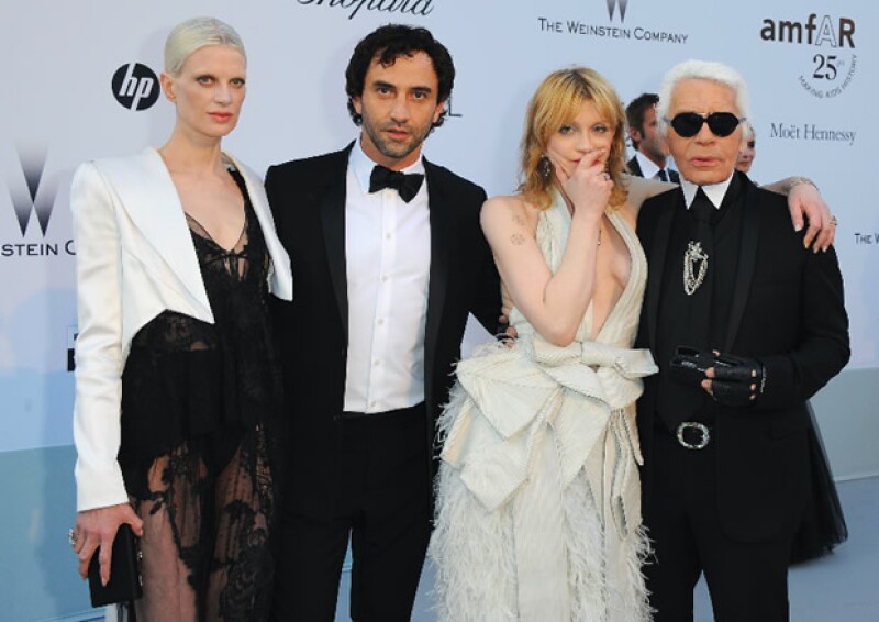 Courtney Love, Karl Lagerfeld, Kristen McMenamy, Riccardo Tisc