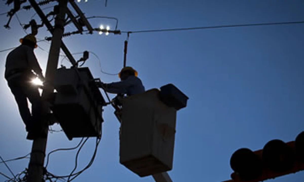 La modificación a la fórmula de las tarifas eléctricas y la incorporación del descuento de Pemex resultó en la baja de 5.7%. (Foto: Cuartoscuro)