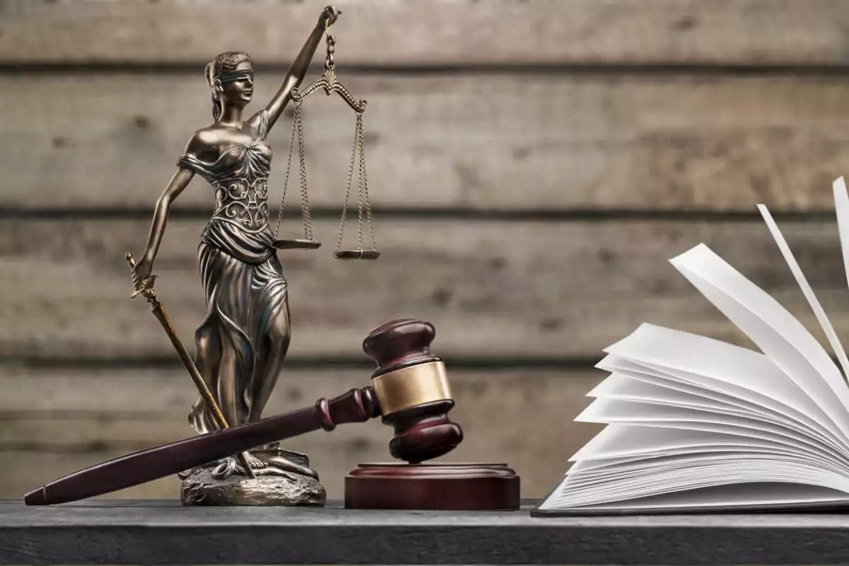 180911 justicia crisis is artisteer.jpg