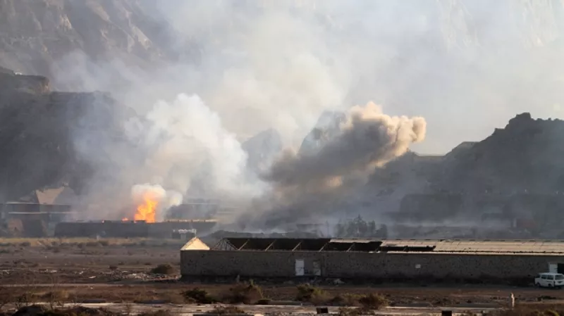bombardeo sana yemen