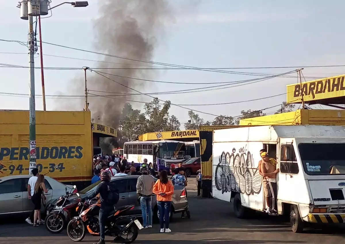 cae-helicoptero-avenida-iman.jpg