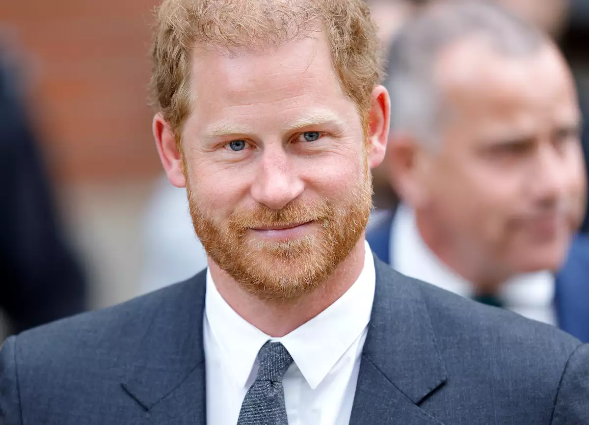 El príncipe Harry sigue distanciado de Buckingham