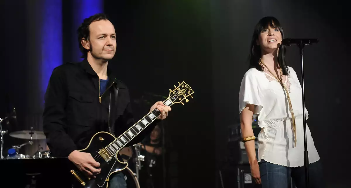 La Oreja De Van Gogh Perform In Madrid