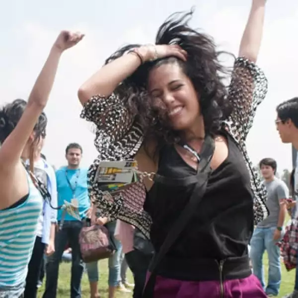 Músicos y aficionados asisten al Corona Capital