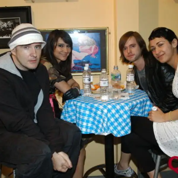 Juan Aguirre, Eva, Chetes, Ismar