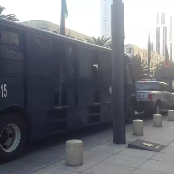 La Plaza de la República luce tras el desalojo de la CNTE