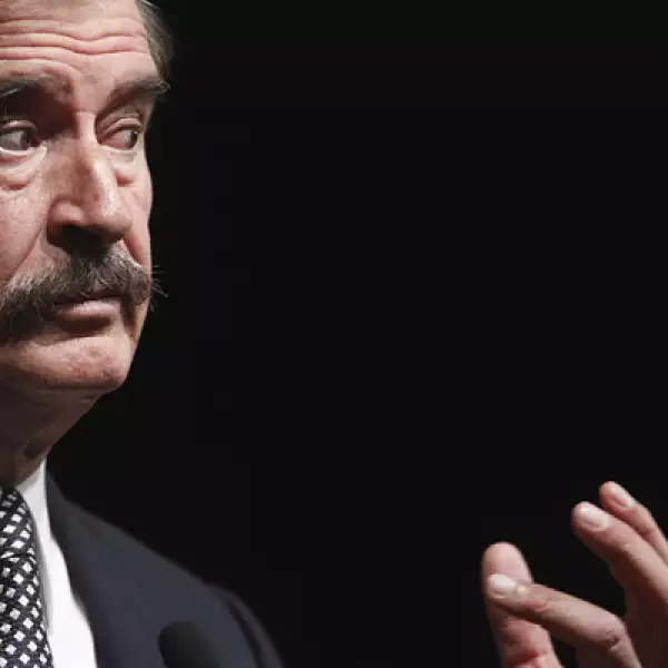 Noviembre de 2005: “No se meta conmigo, caballero, porque sale espinao” y “Da verdaderamente tristeza, qué triste cómo un presidente se preste para ser un cachorro del imperio”.