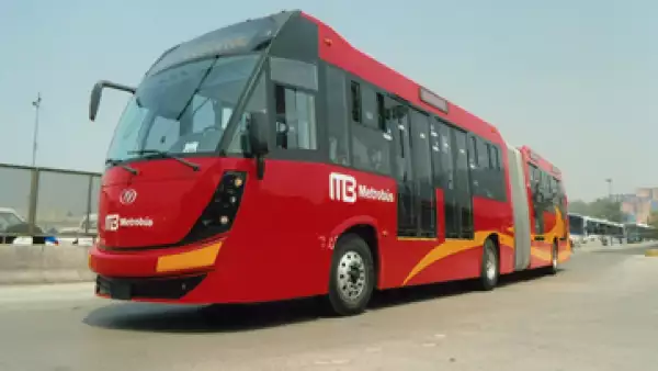 La implementación de un sistema como el Metrobús es 10 veces más económico que una línea de Metro.(Foto: Cortesía DINA)