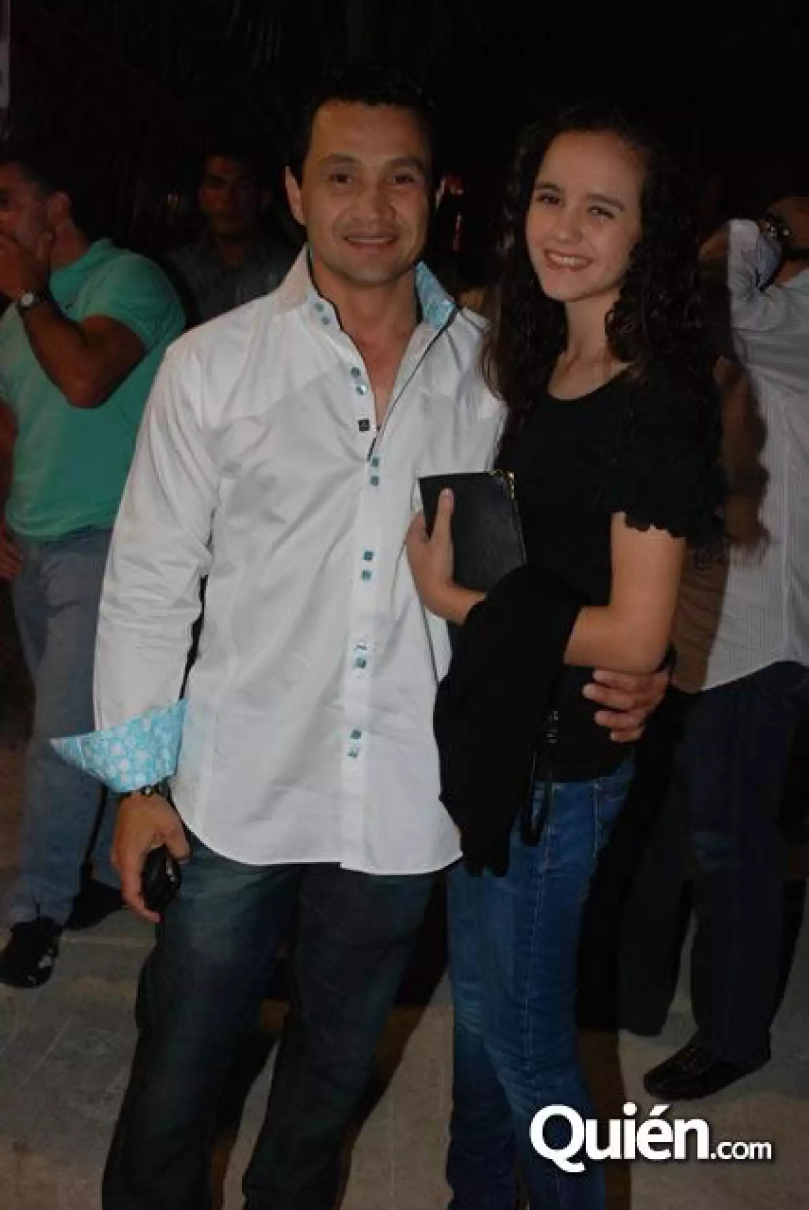 Fiesta en yate de Marcos Constandse