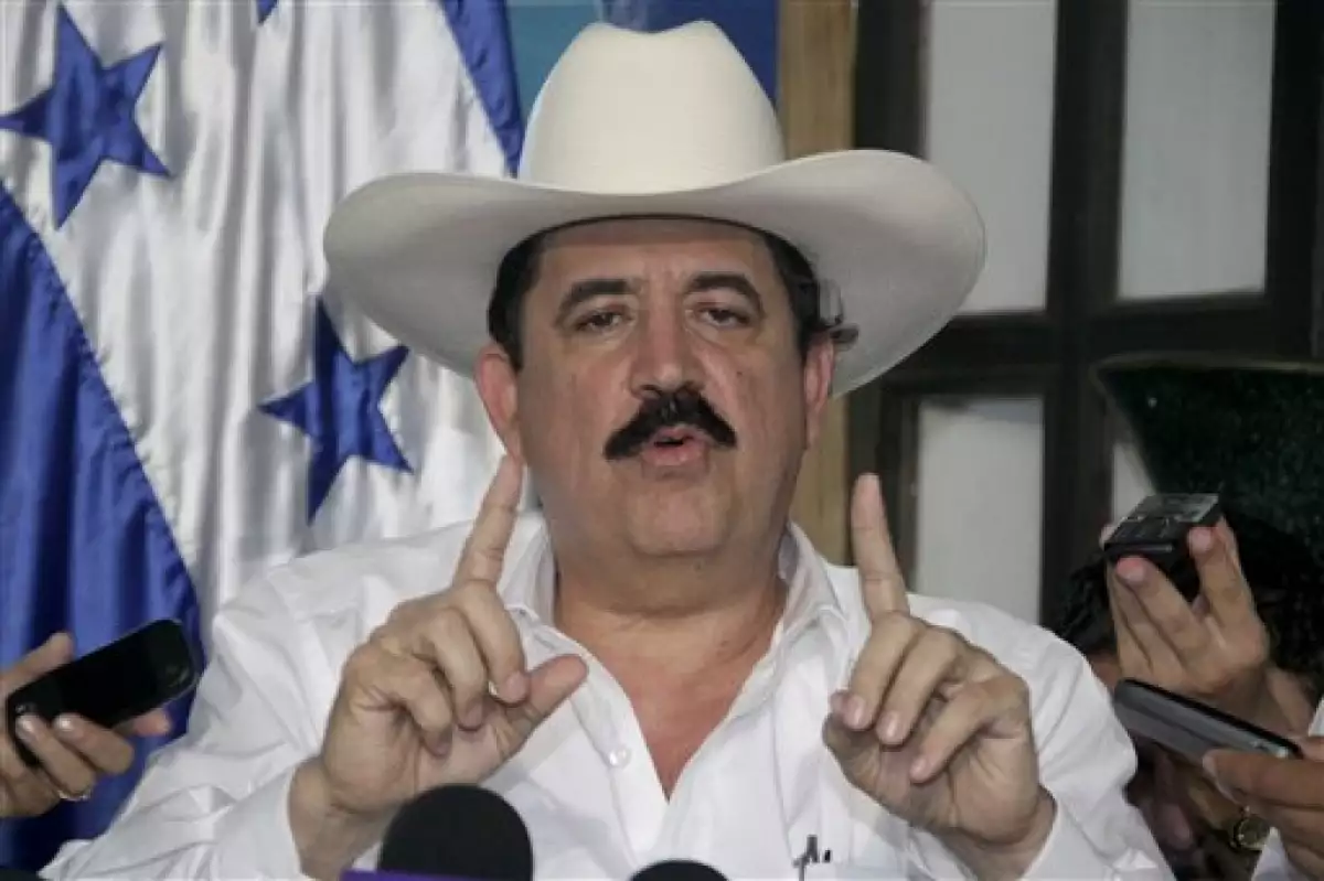 Manuel Zelaya exigió al Gobierno de EU mayor firmeza en las presiones a las autoridades hondureñas. (Archivo)