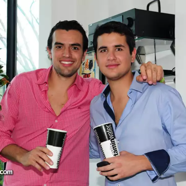 Lalo Guerrero,Alejandro Ron