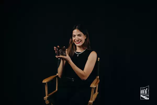 Adriana Llabrés ganadora del Ojito a mejor actuación femenina. 