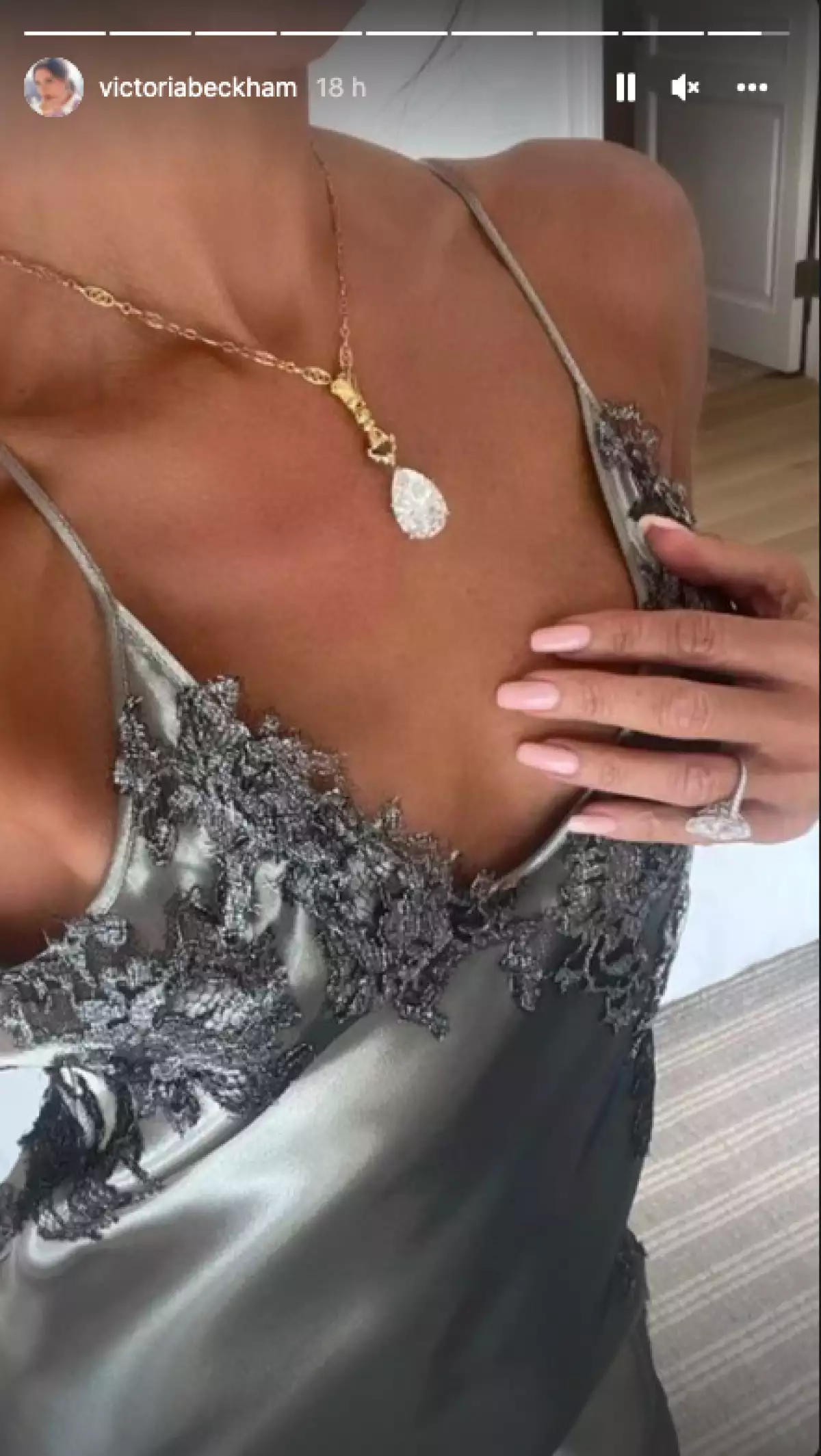 victoria beckham vestido costura